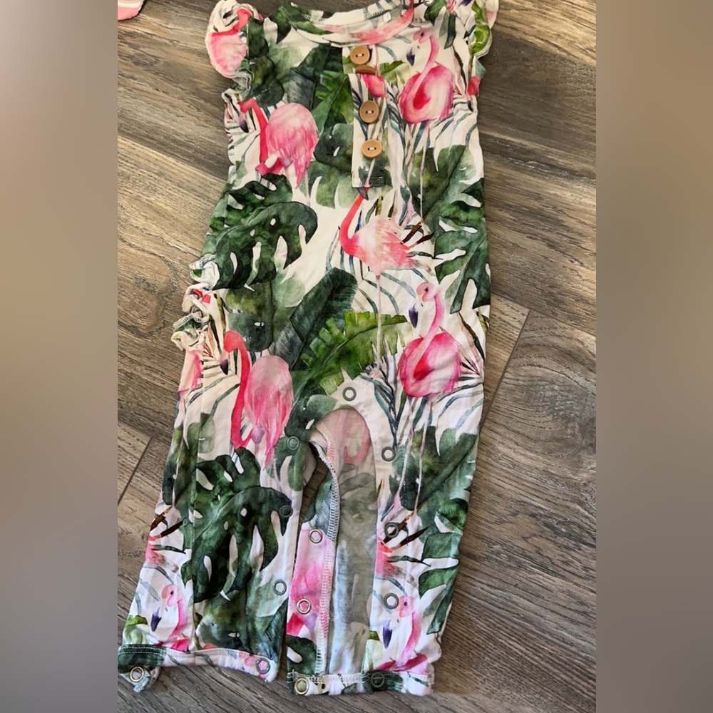 Little bum bum romper